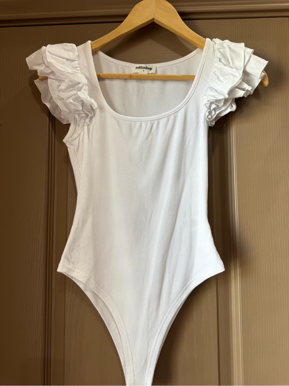 Women’s Mittoshop White Ruffle Sleeve Bodysuit